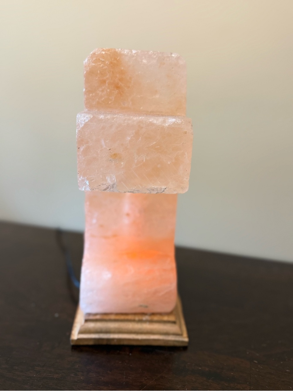 Beautiful Himalayan salt stone cross lamp - Picture 7 of 13